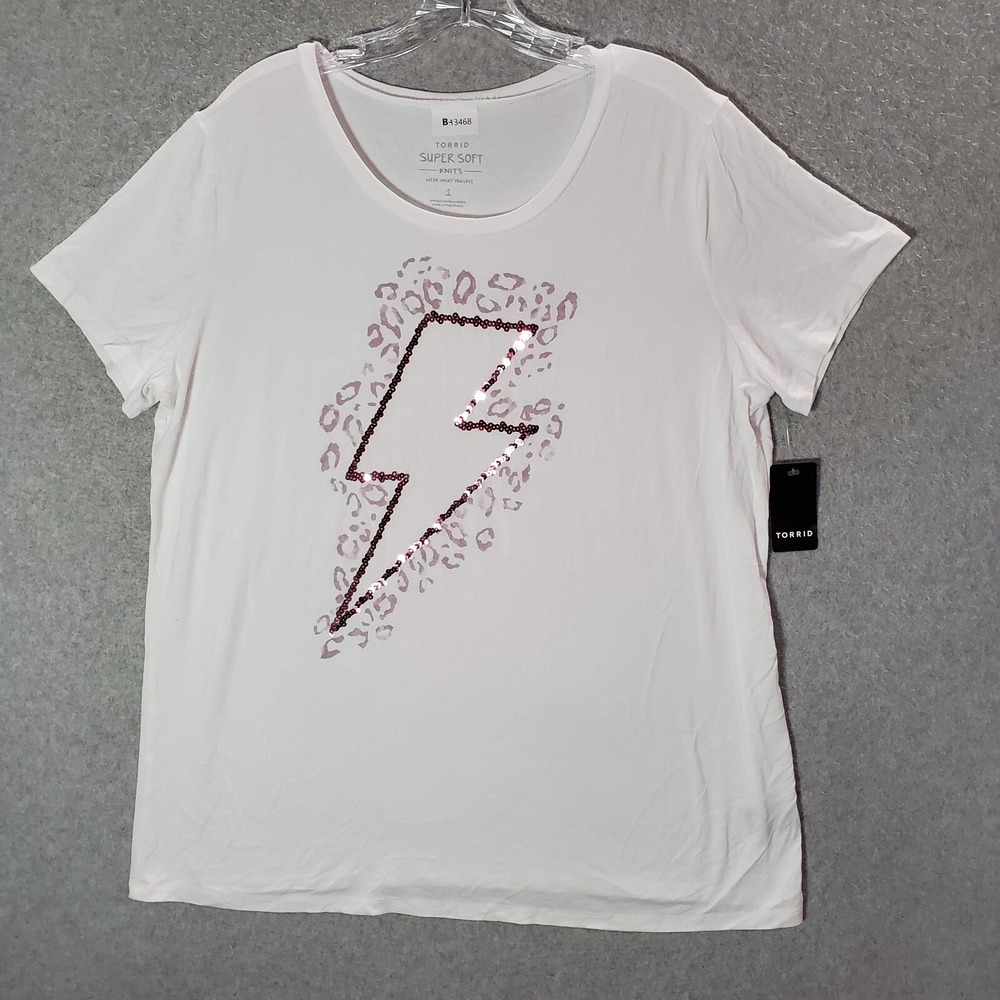 TORRID Women Top 1 White Shirt Super Soft Knit Leopard Sequin‎ Bolt Tee NWT